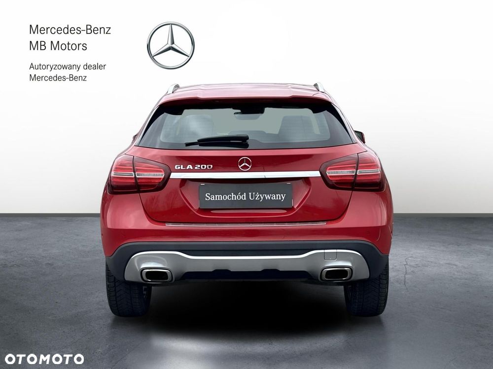 Mercedes-Benz GLA - 5