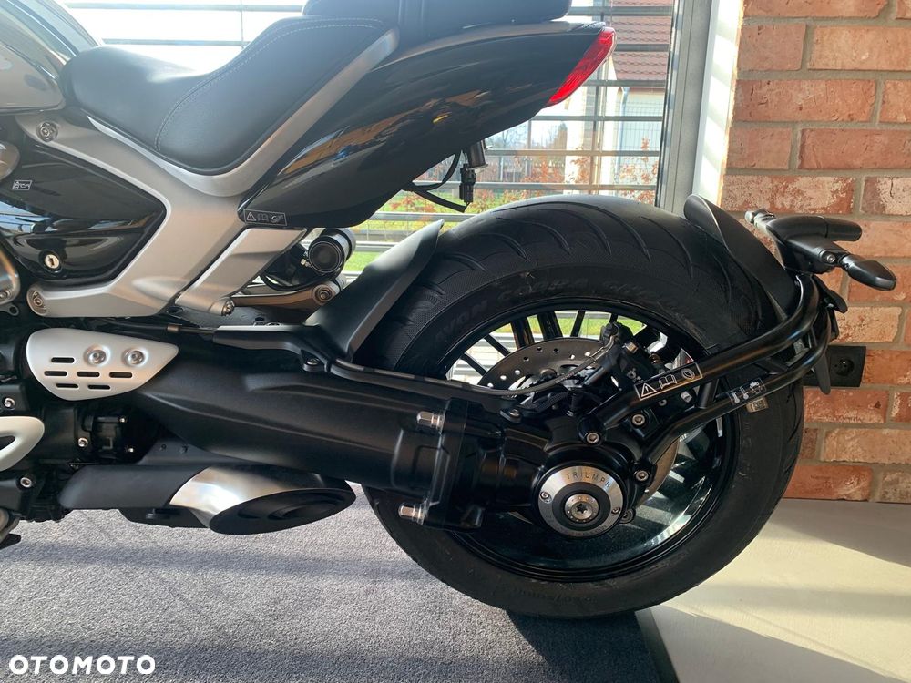 Triumph Rocket - 3