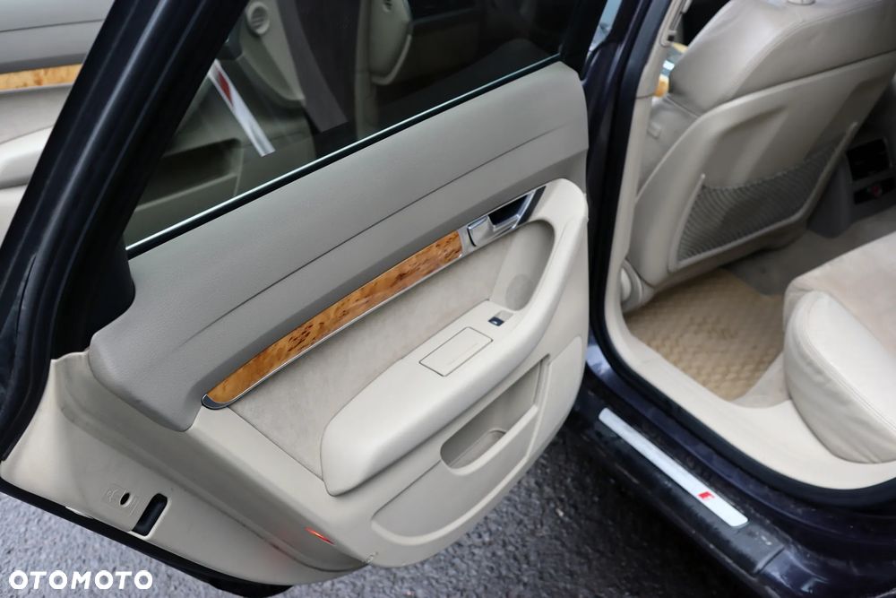 Audi A6 Avant - 17
