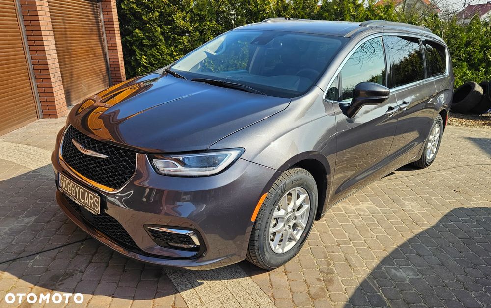 Chrysler Pacifica - 2