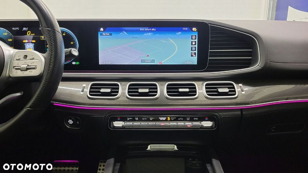 Mercedes-Benz GLS - 22
