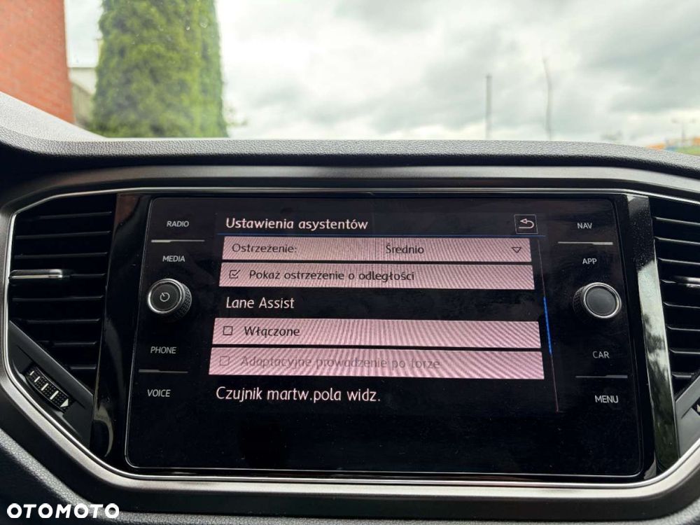 Volkswagen T-Roc 1.5 TSI Style - 24