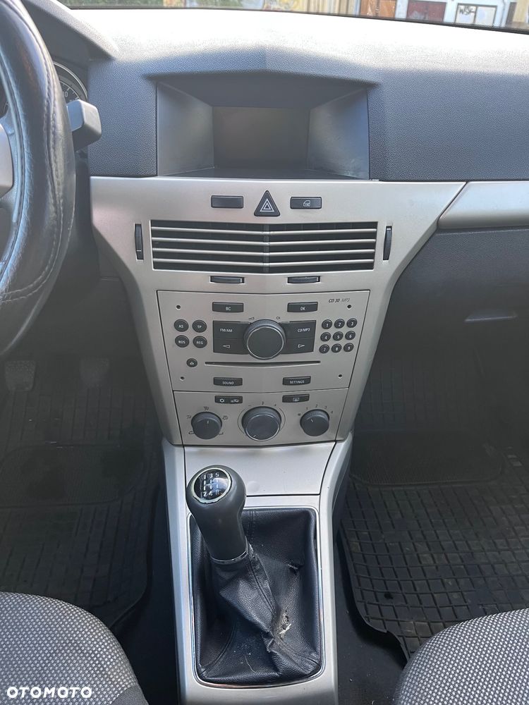 Opel Astra 1.7 CDTI - 19