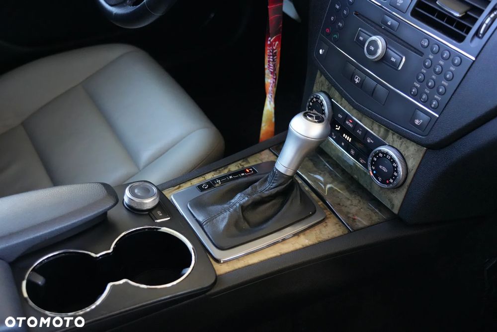 Mercedes-Benz Klasa C 350 7G-TRONIC SPORT EDITION - 18