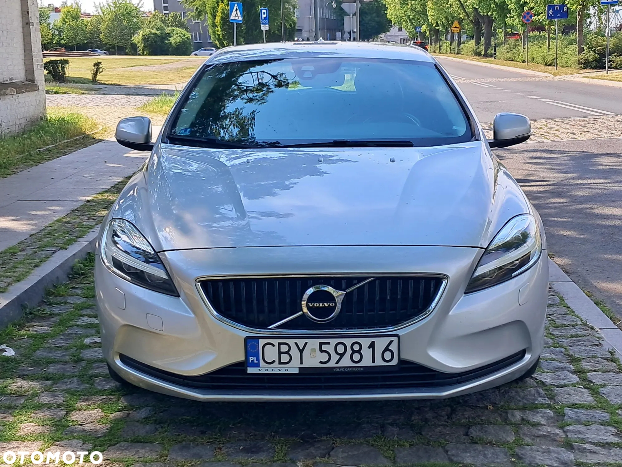 Volvo V40 D2 Drive-E Momentum - 13