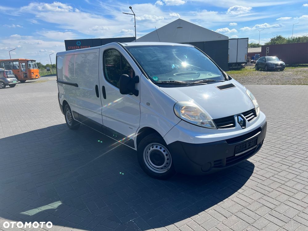 Renault Trafic - 18