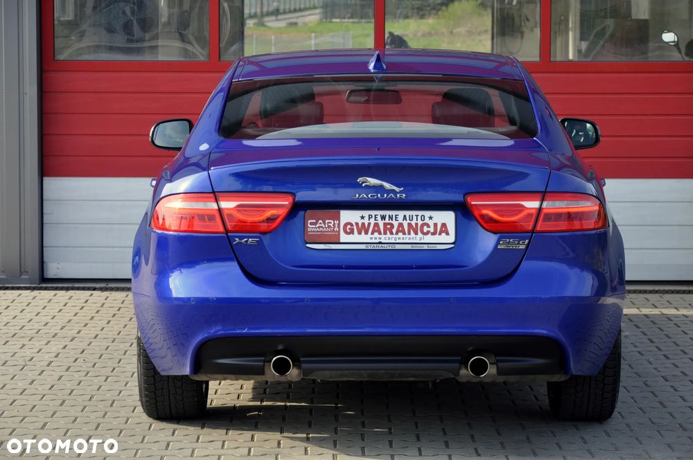 Jaguar XE 2.0 D AWD R-Sport - 13