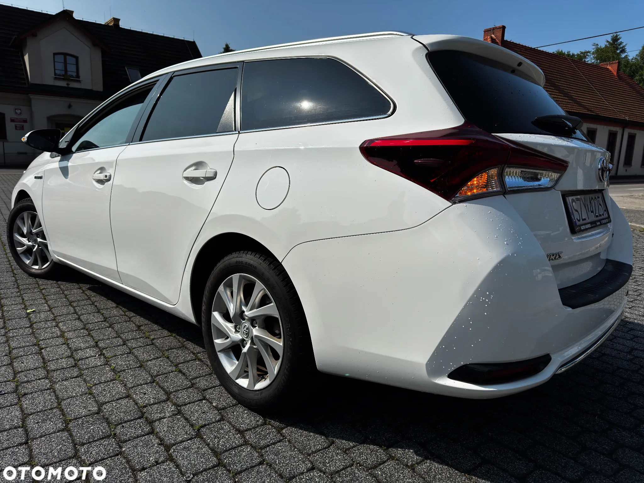 Toyota Auris 1.8 VVT-i Hybrid Automatik Edition S+ - 16