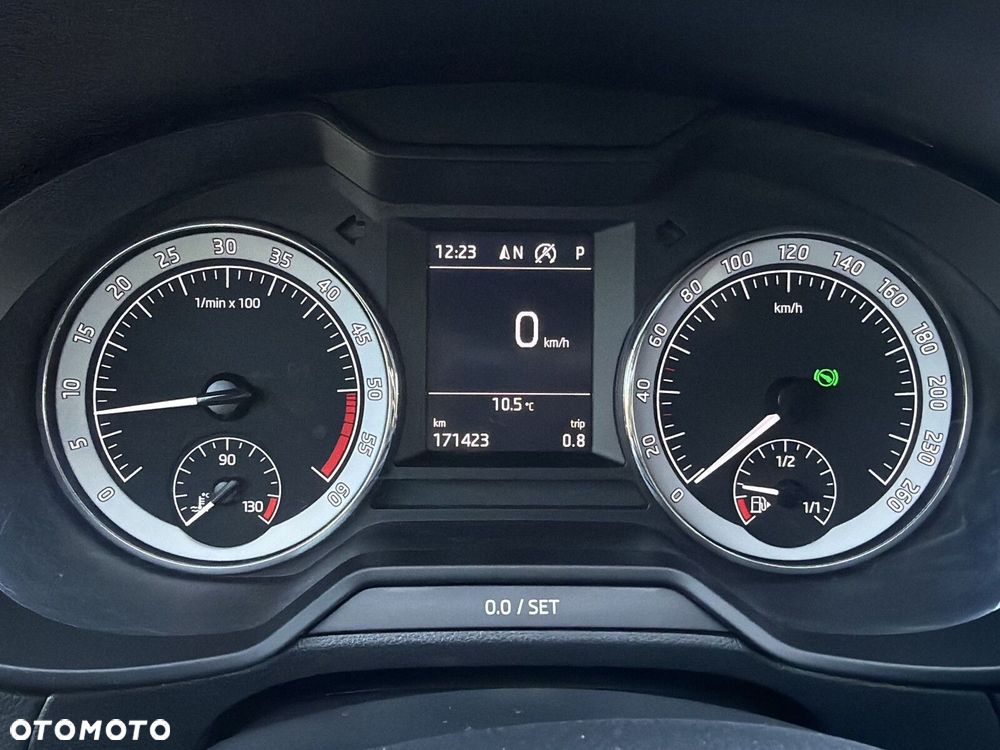 Skoda Octavia 2.0 TDI SCR Style DSG - 19