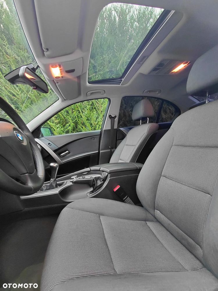 BMW Seria 5 520i - 20