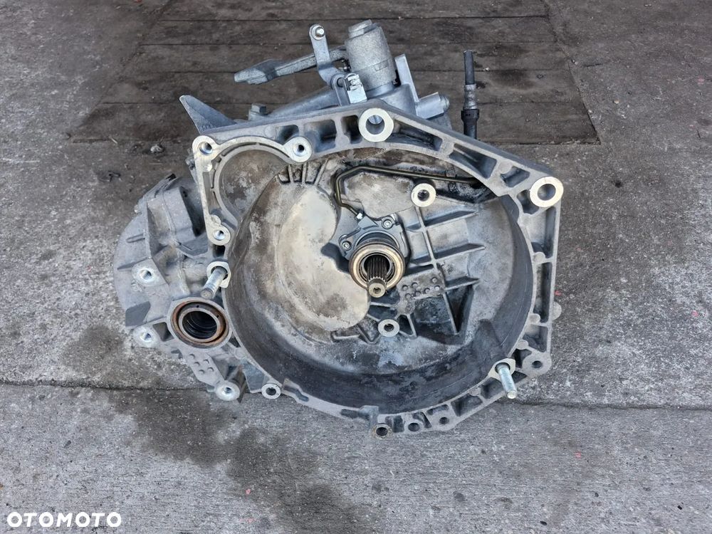 Skrzynia biegów opel astra H zafira B 1.9 cdti - 4