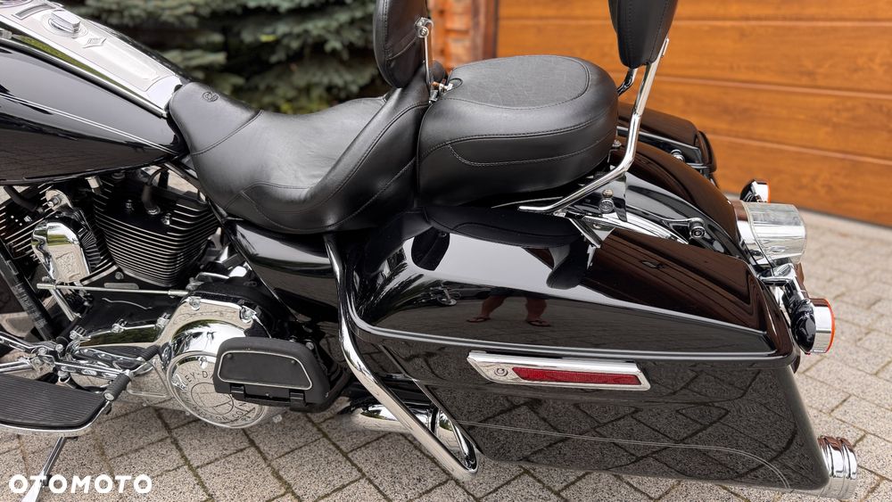 Harley-Davidson Touring Road King - 13