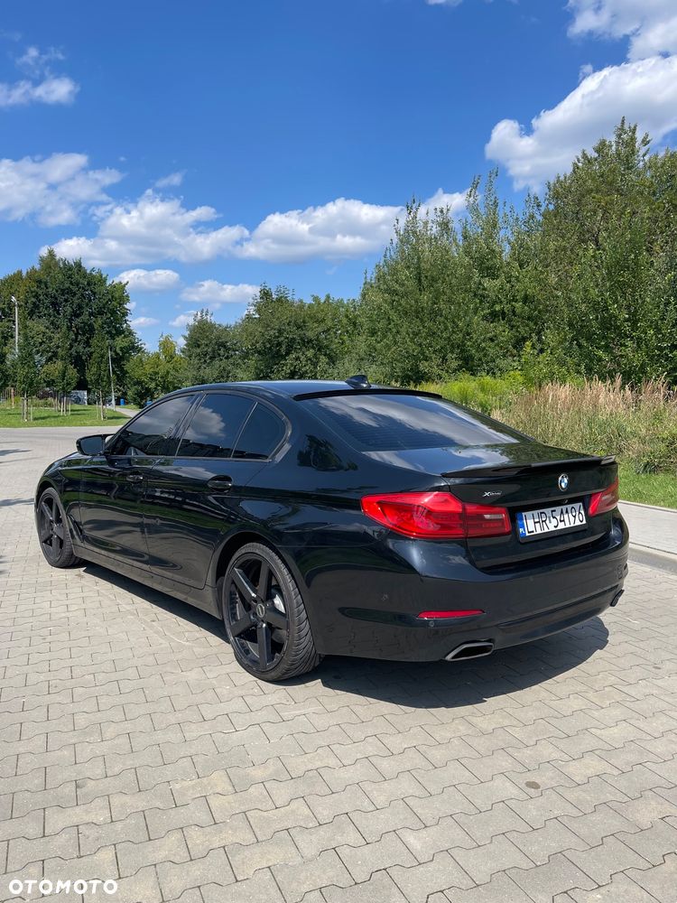 BMW Seria 5 540i xDrive Luxury Line sport - 3