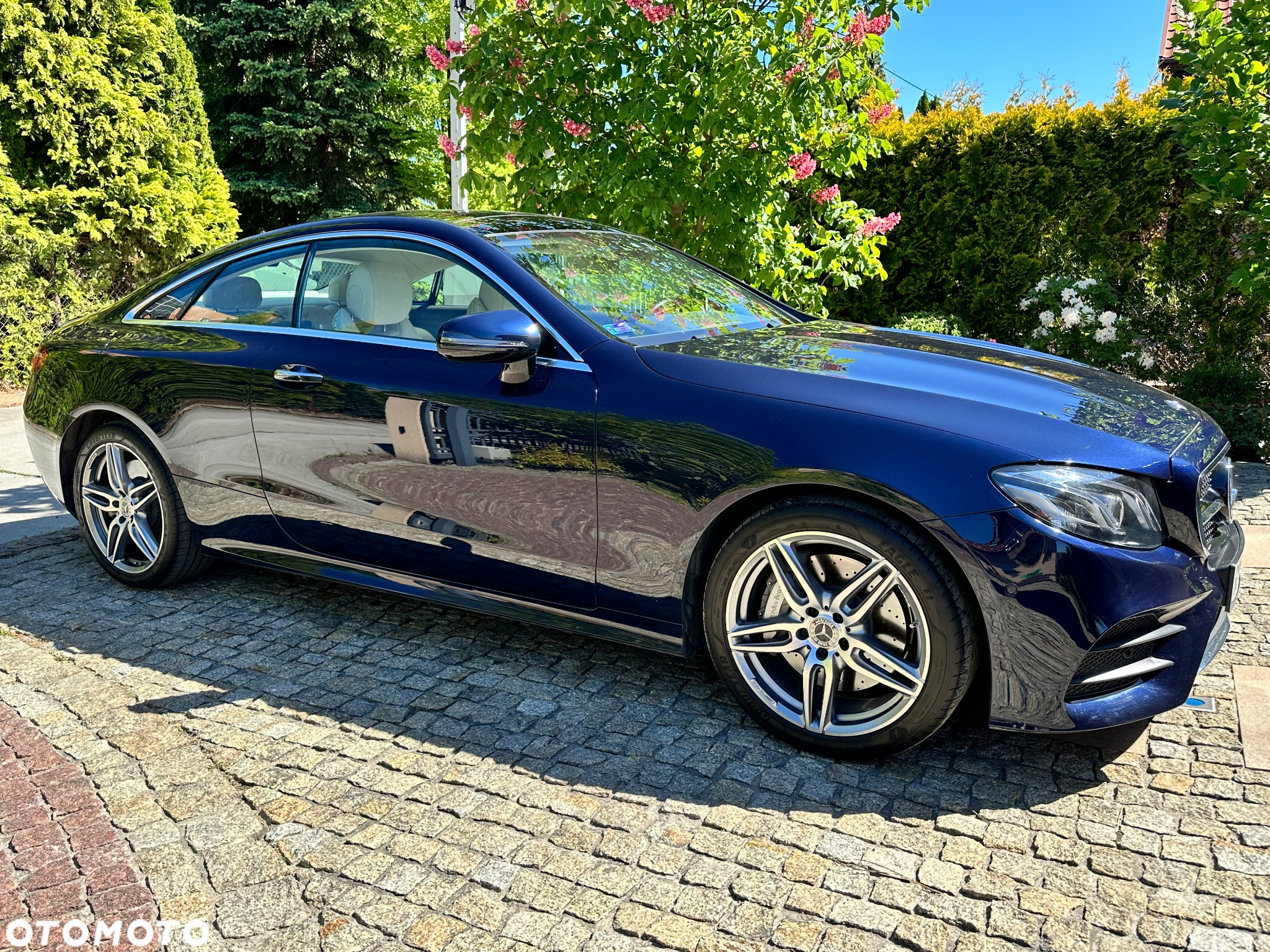 Mercedes-Benz Klasa E 400 4Matic Coupe 9G-TRONIC AMG Line - 4