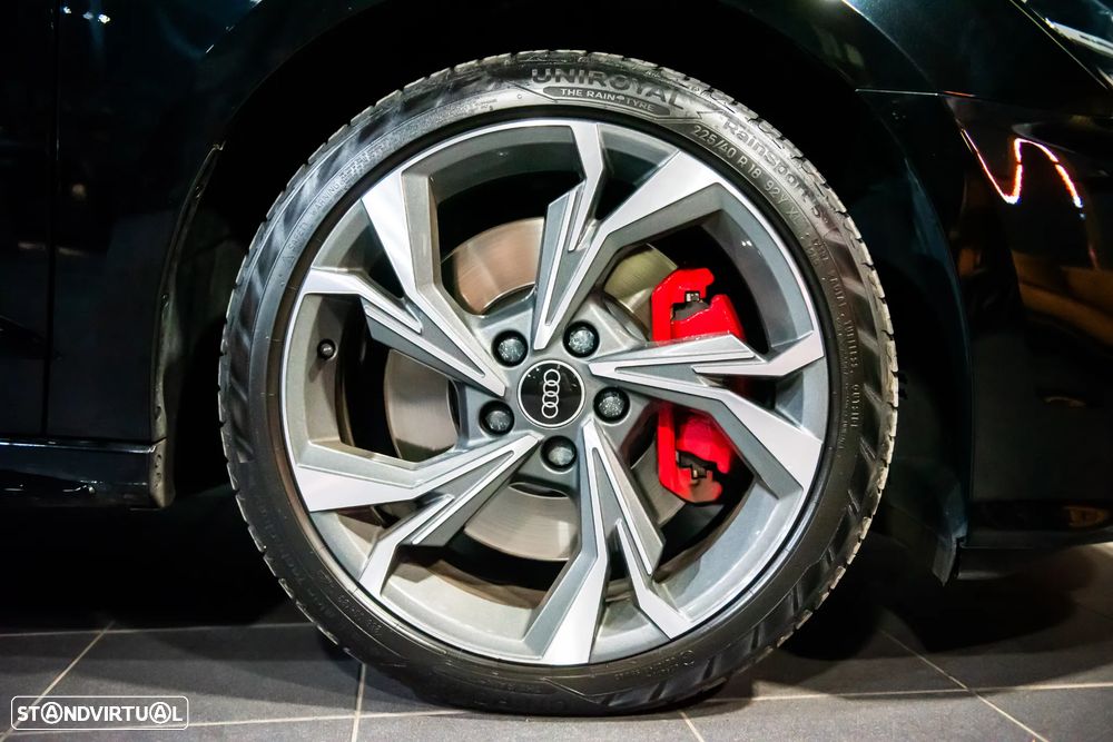 Audi A3 Sportback 45 TFSIe S tronic S line — fotografia 11
