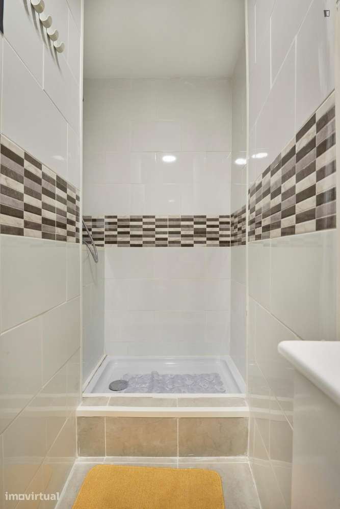 Quarto - localizado em Arroios Lisbon - Grande imagem: 3/34