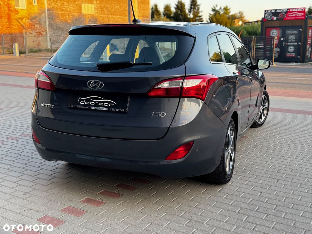 Hyundai i30 1.4 Passion Plus - 6