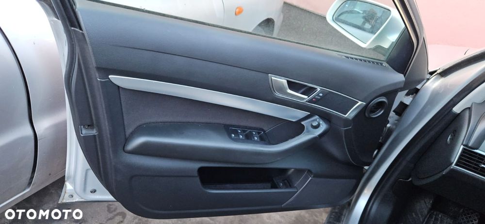 AUDI A6 C6 2.8 V6 DBX 04 - 08 - PANEL STEROWANIA MMI - 17