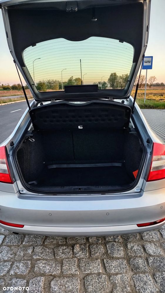 Skoda Octavia 1.4 Ambiente - 9