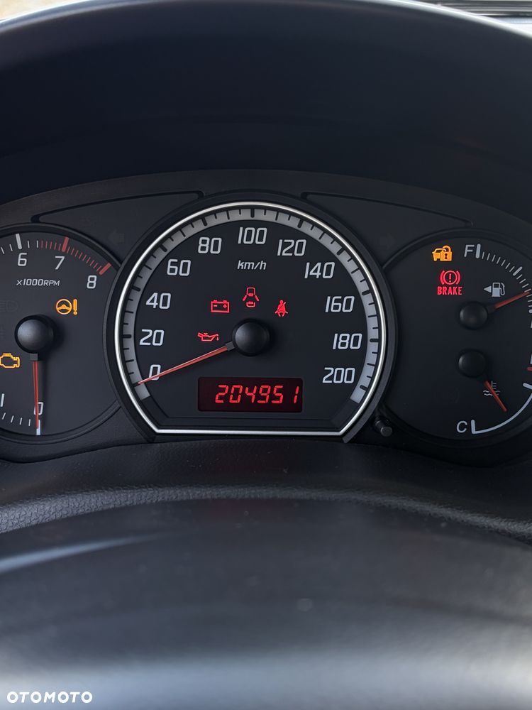 Suzuki Swift - 7