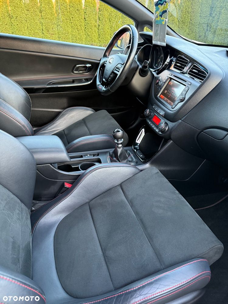 Kia ProCeed 1.6 T-GDI GT-Track - 37