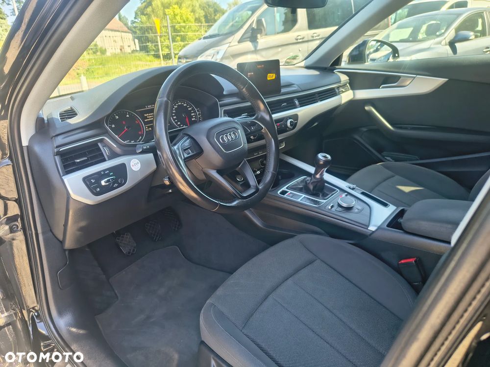 Audi A4 Avant 2.0 TDI DPF clean diesel Ambiente - 14