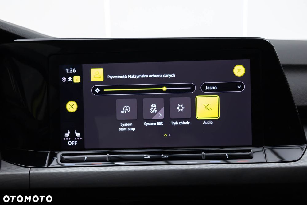 Volkswagen Golf - 33