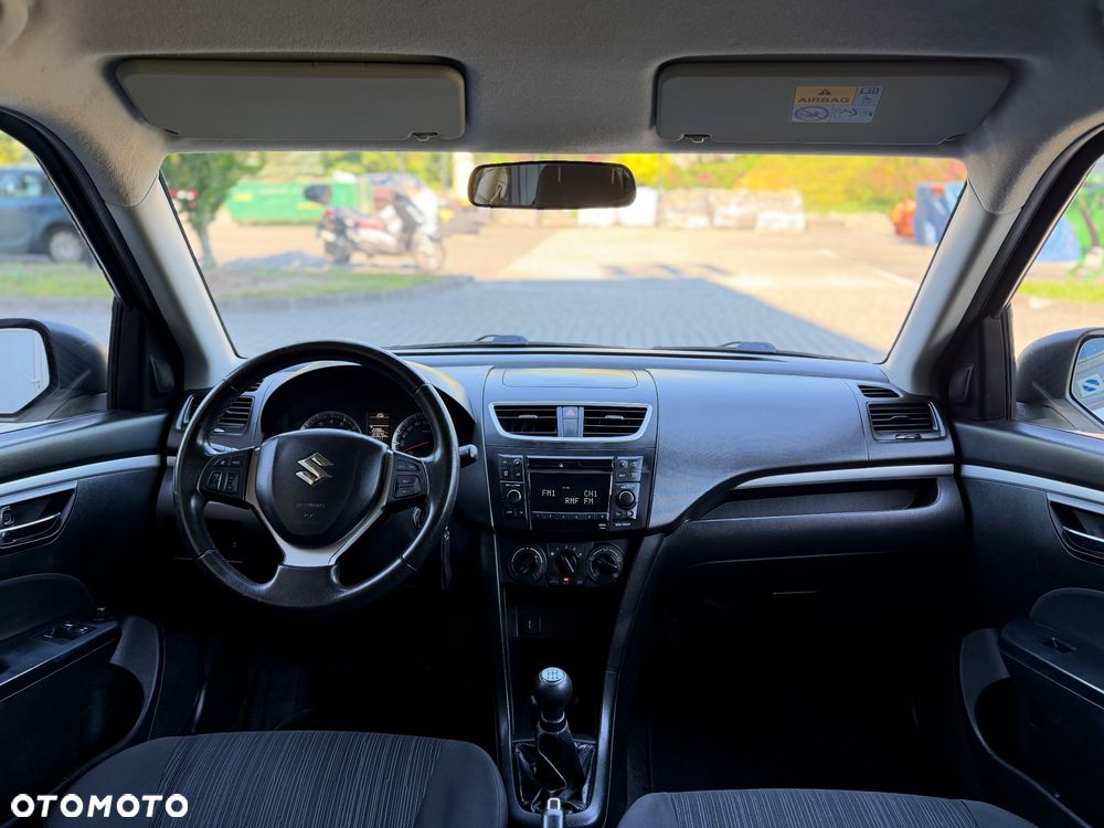 Suzuki Swift 1.2 Premium - 6
