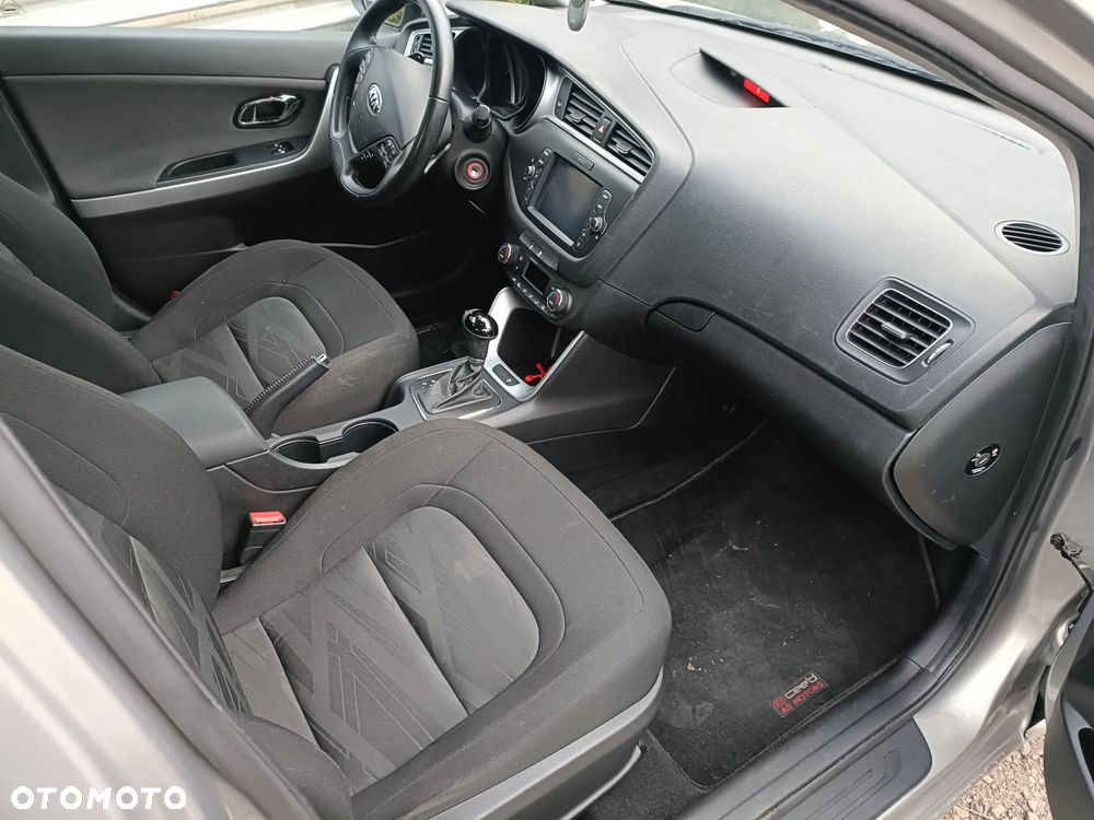 Kia Ceed 1.6 GDI M DCT - 8