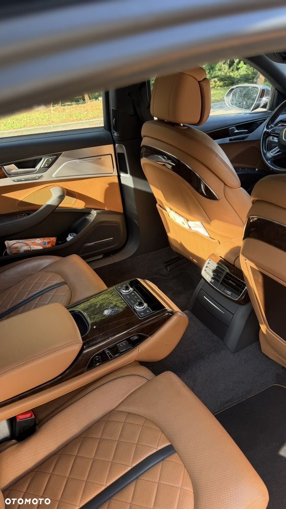 Audi A8 4.2 TDI clean diesel L Quattro - 11