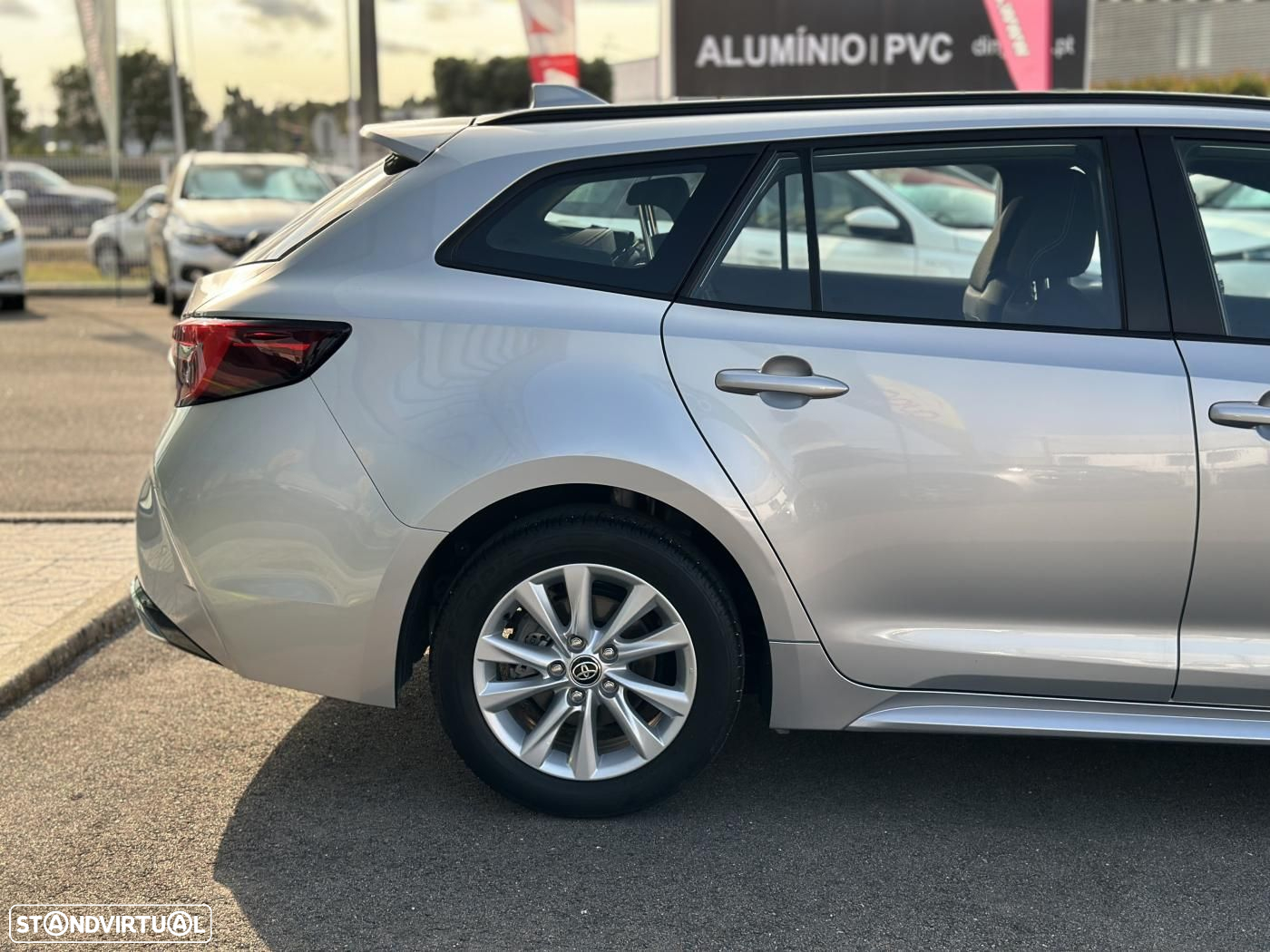 Toyota Corolla Touring Sports 1.8 Hybrid Comfort - 5