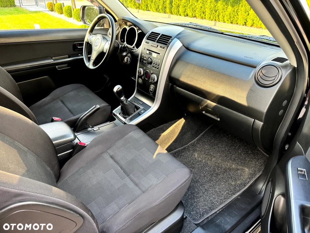 Suzuki Grand Vitara 1.6 Comfort - 10