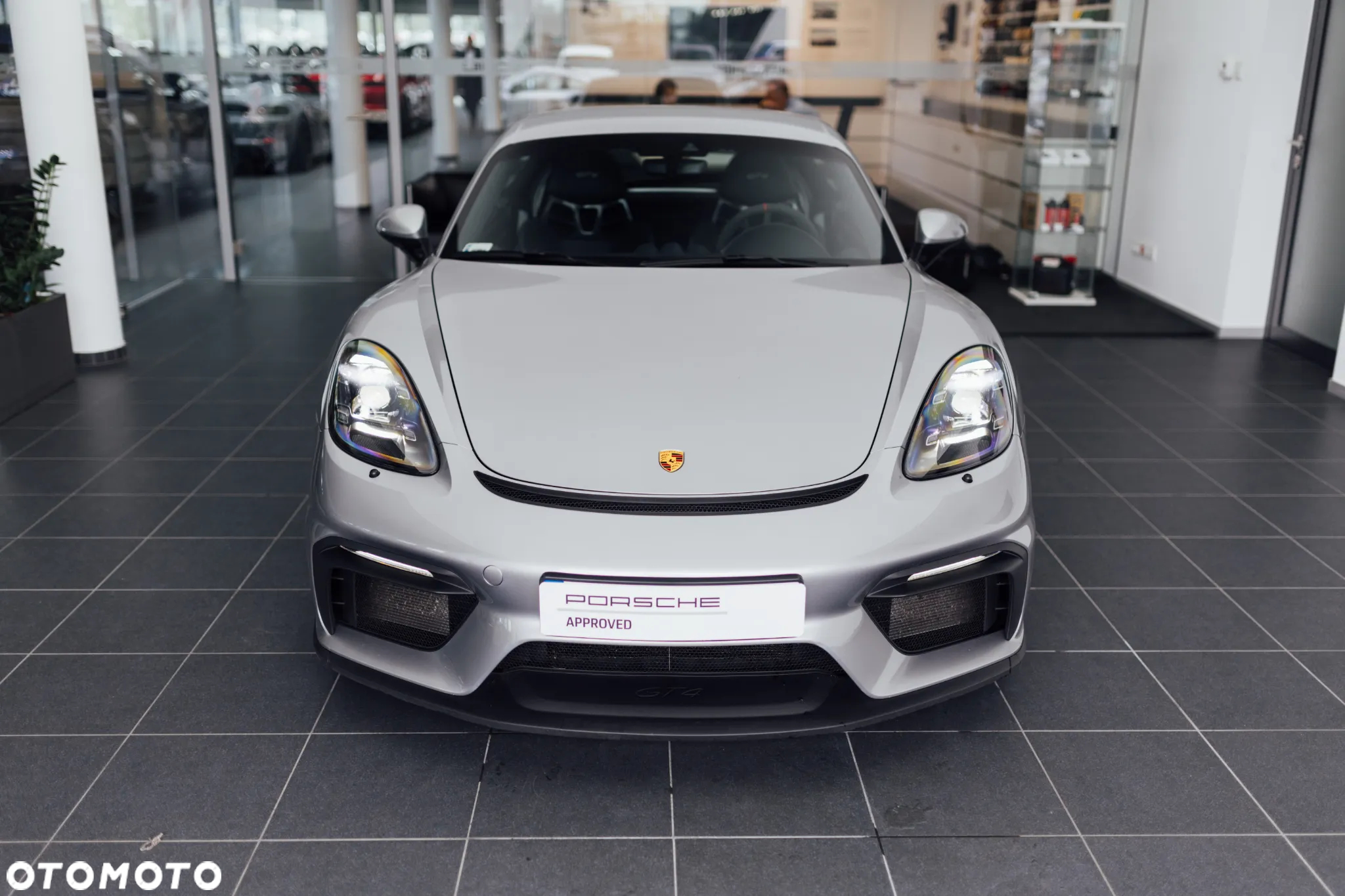 Porsche 718 Cayman GPF GT4 - 5