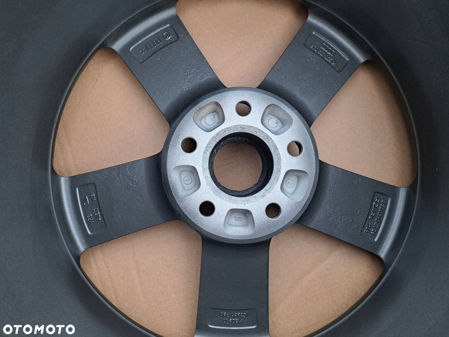Oryg. Audi A5 S-Line 18 8t0 A4 A6 S4 S6 8.5j et29 Q5 - 7