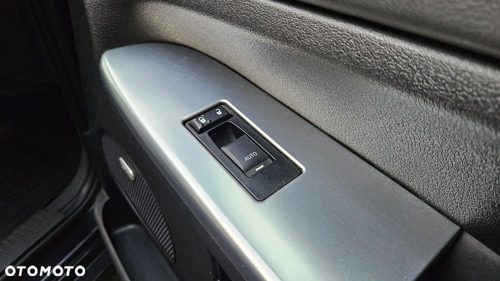 Jeep Grand Cherokee - 22