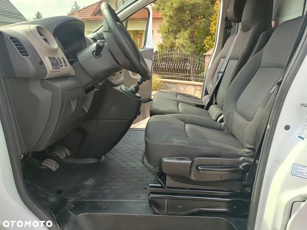 Renault Trafic - 17