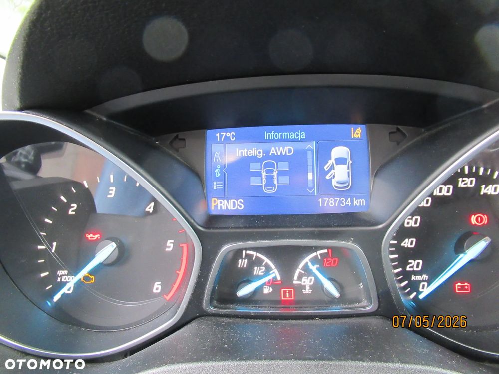 Ford Kuga 2.0 TDCi 4x4 Titanium - 28