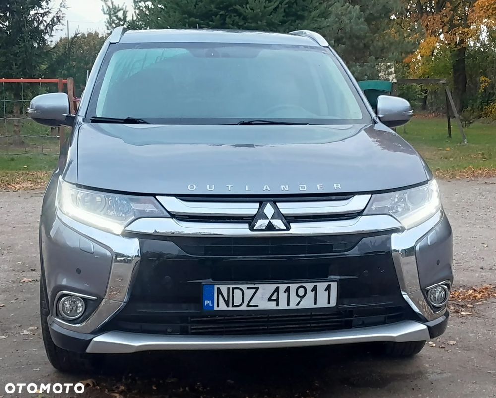 Mitsubishi Outlander 2.2 DID Intense + - 13