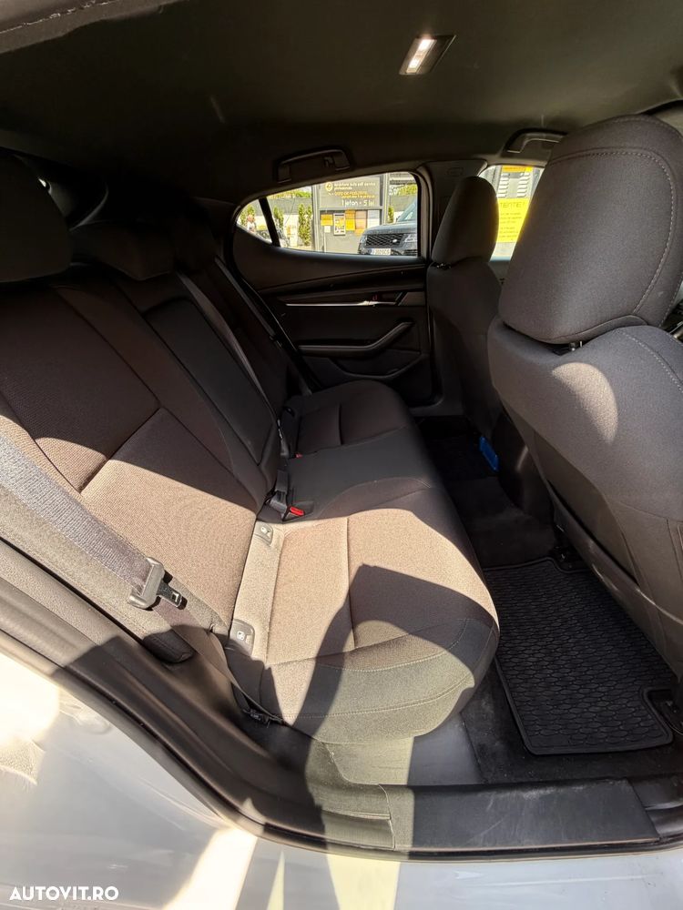 MAZDA 3 2025 — imagine 8