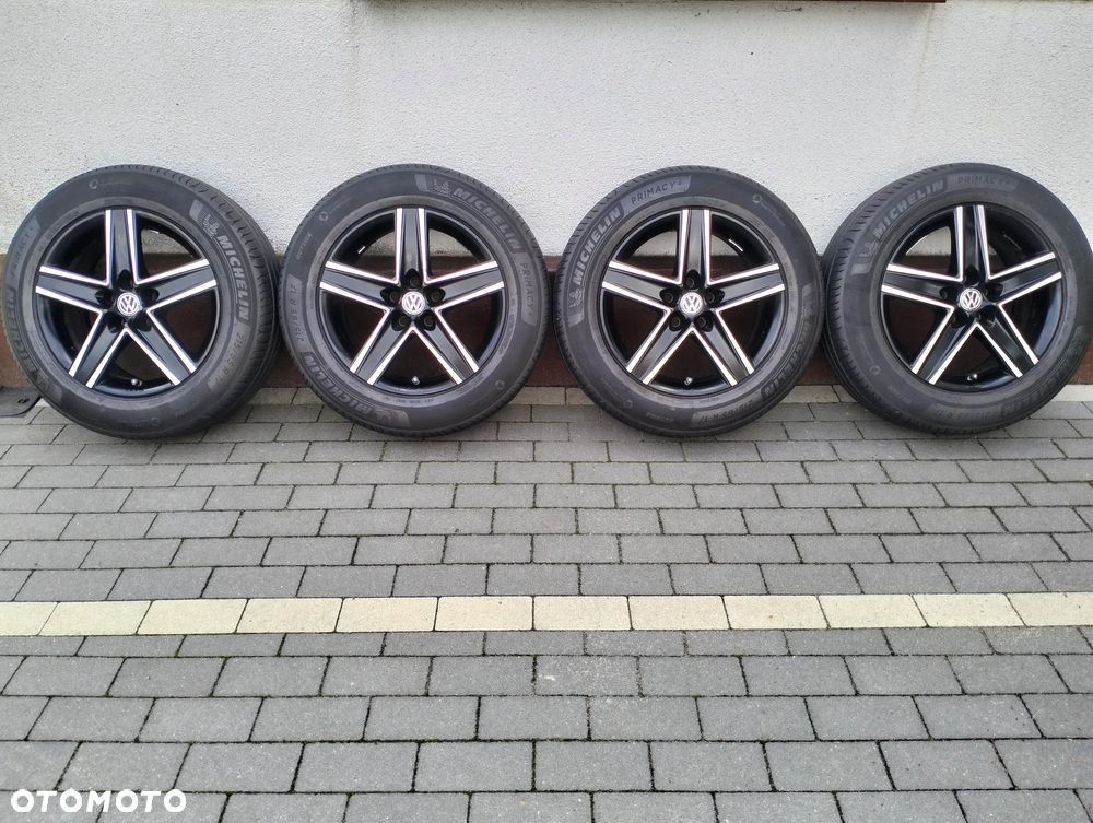 215 65 17 / Vw Tiguan AUDI Q3 SKODA Kodiak / MICHELIN / r-LINE!!! - 2