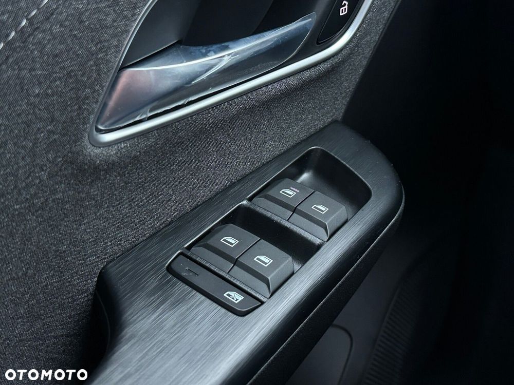 MG ZS Hybrid+ - 17