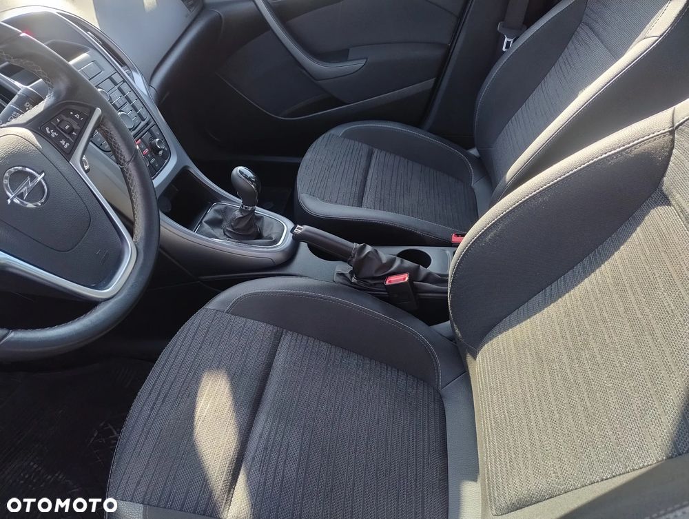 Opel Astra 1.4 T S&S EU6 - 13