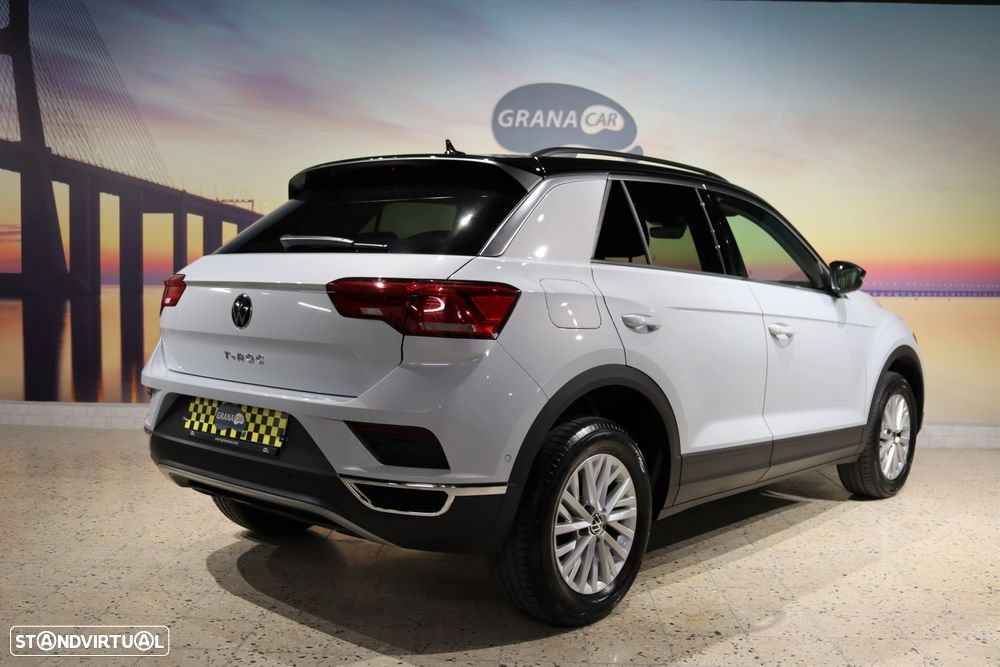 VW T-Roc 1.5 TSI Style DSG - 4