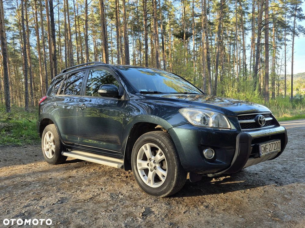 Toyota RAV4 ver-2-2-d--4d-sol - 8