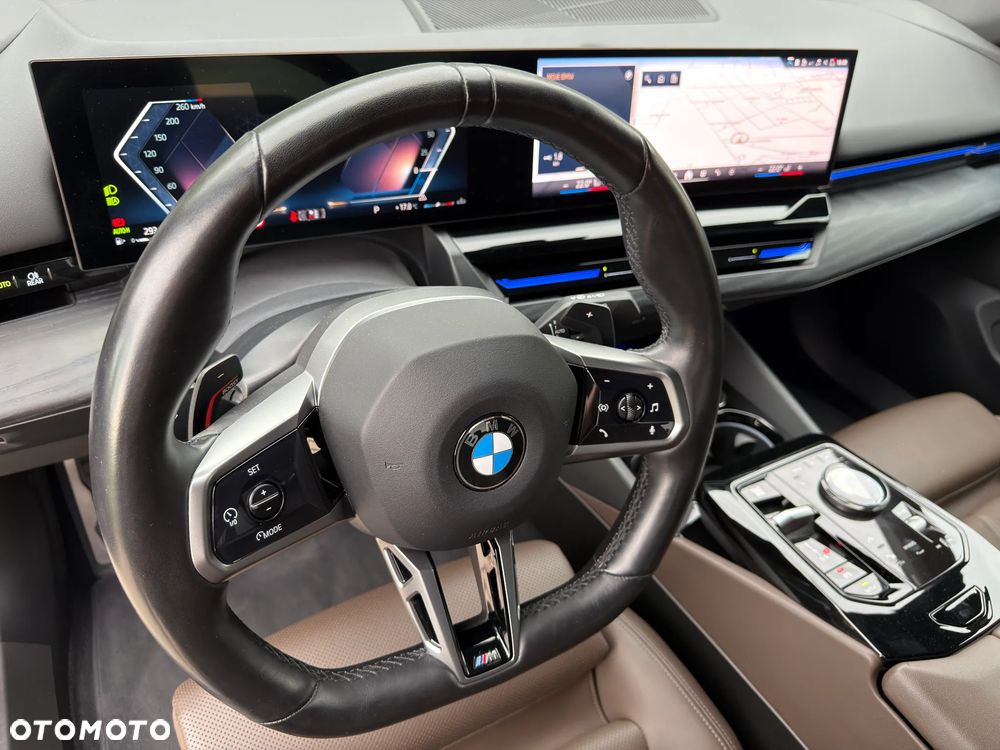 BMW Seria 5 520d xDrive mHEV M Sport - 24