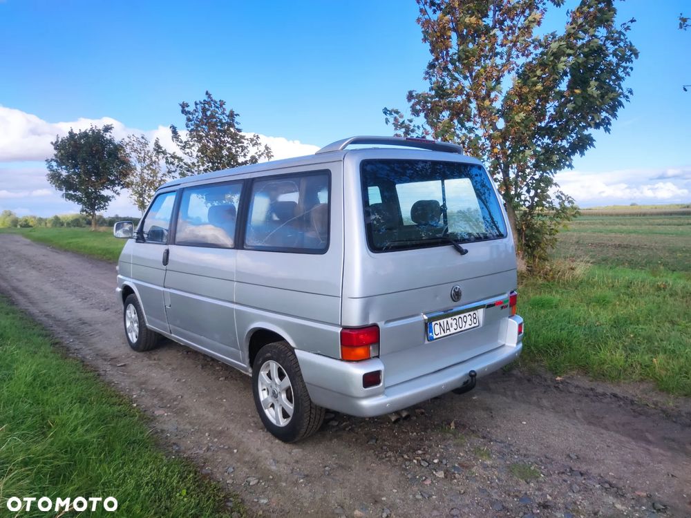 Volkswagen Multivan - 4