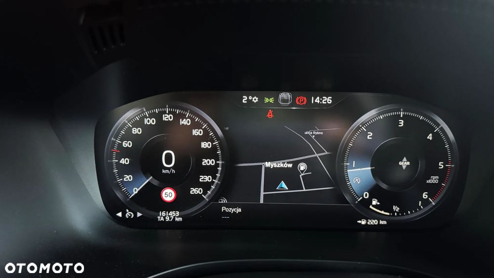 Volvo XC 60 D4 Momentum Pro - 22