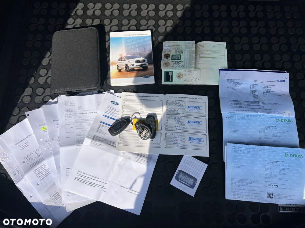 Ford Kuga 2.0 TDCi 2x4 ST-Line - 37