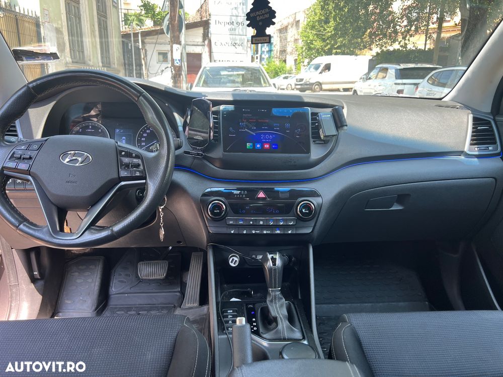 Hyundai Tucson 2.0 CRDI 4WD 6AT Style - 4