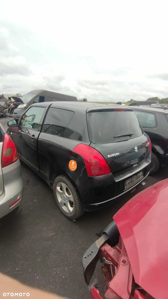 SUZUKI SWIFT III  2005 1.3 B 91 KM M13A - 4